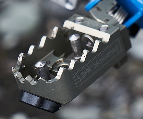 R 1200 GS HP Enduro footrests