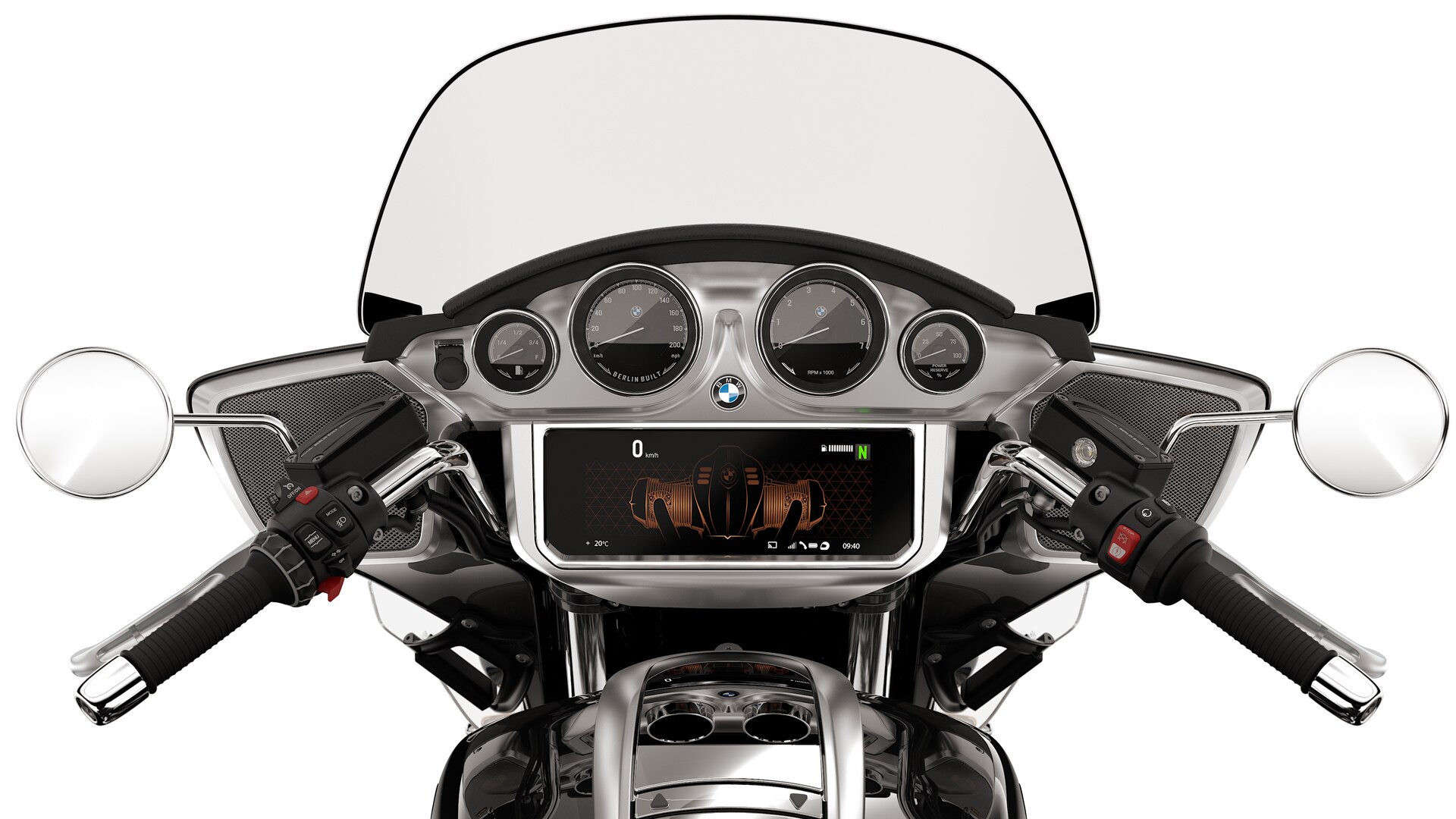 The cockpit boasts the analogue round instruments and the TFT display.