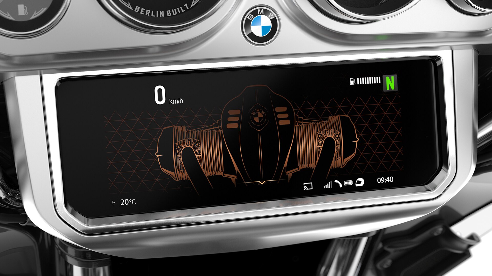 TFT display of the R 18 Transcontinental.