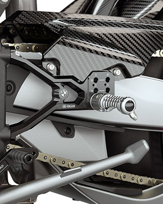 Footrest system of the M 1000 RR