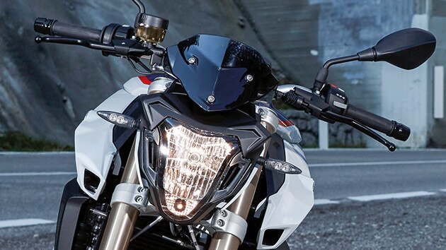 F 800 R distinctive front
