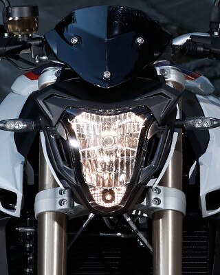 F 800 R distinctive front