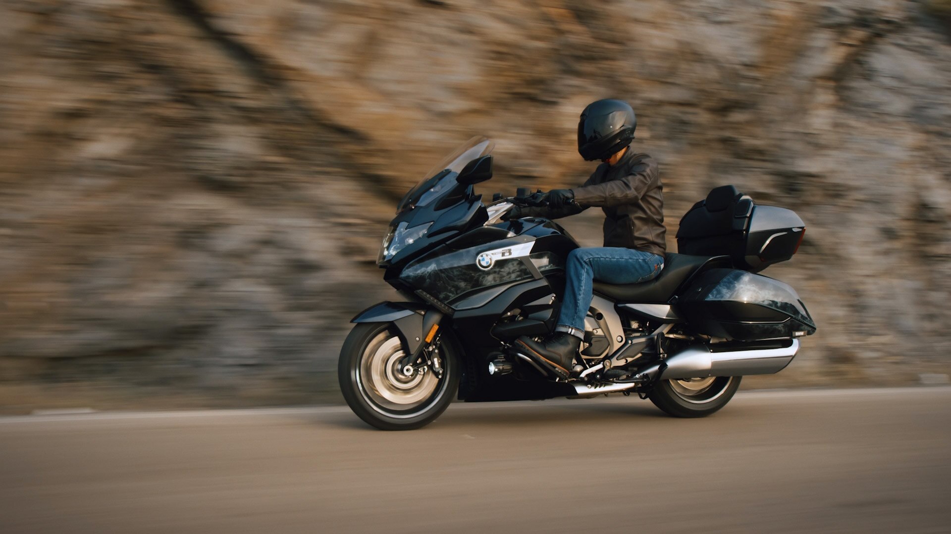 Shots of the moving K 1600 Grand America.
