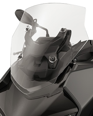 The BMW C 400 GT with adjustable windscreen