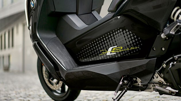Side trim panel with graphic